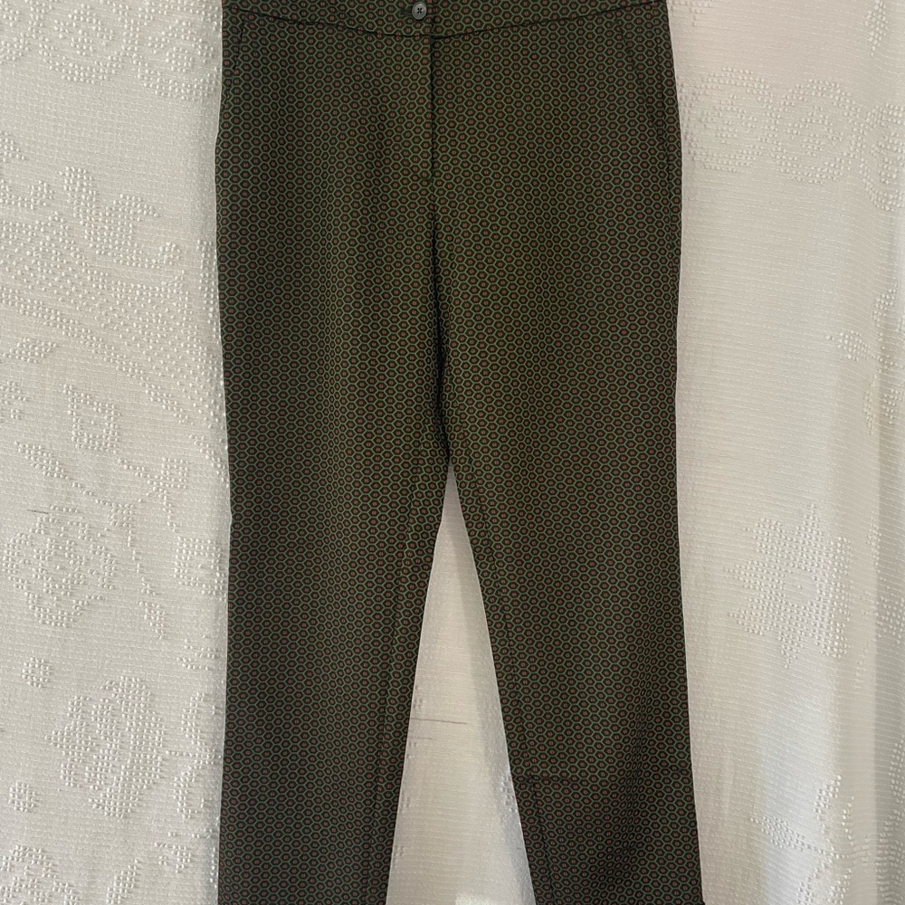 Olive Green Patterned Women's Cropped Pants NWOT
